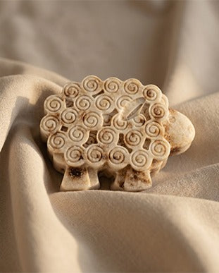 Irish Breakfast Tea Sheep Milk Soap – Handmade Natural Exfoliating Soap